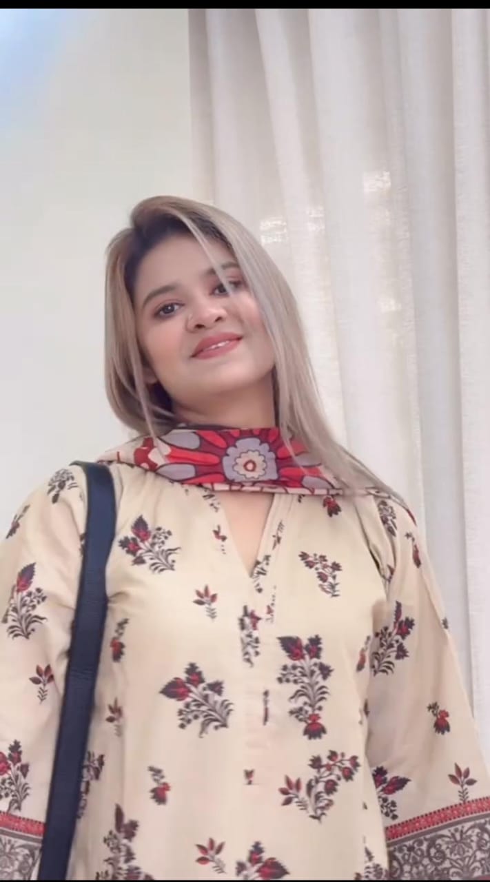 MahRang Printed lawn 3pec Stitched Suit