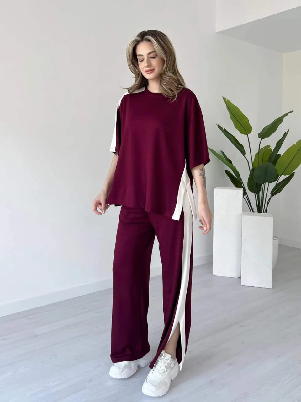 Modern Women’s Lounge Wear Set – Soft Fabric Two Piece Outfit