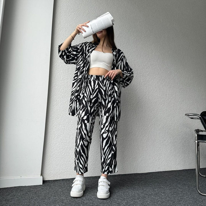 STYLISH ZEBRA line PRINT CO-ORD SET