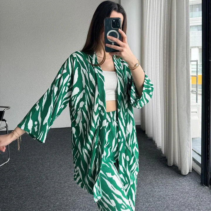 STYLISH ZEBRA line PRINT CO-ORD SET
