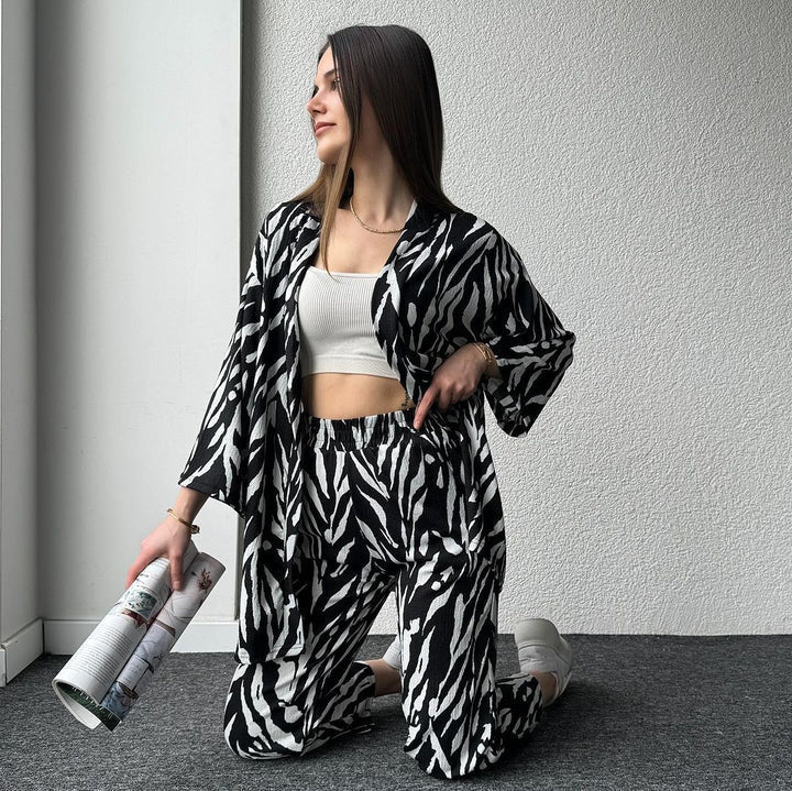 STYLISH ZEBRA line PRINT CO-ORD SET