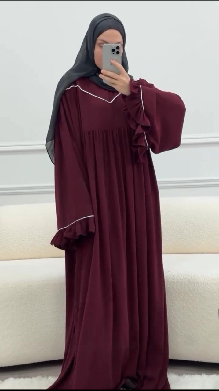 Ayse Flarey Abaya with stoller