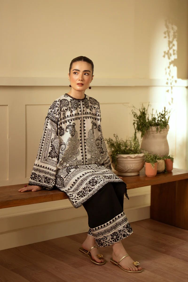Pettren Print Lawn Suit Stiched